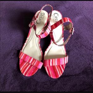 🌼Shoe Sale🌼 NWOT Pink Orange Sandal on Sale